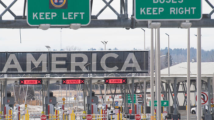 The border to the United States is shown from Canada